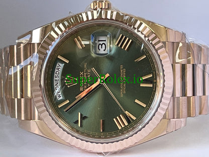 Rolex Day-Date 40MM Everose Gold Ref.228235 - Olive Green Roman Dial