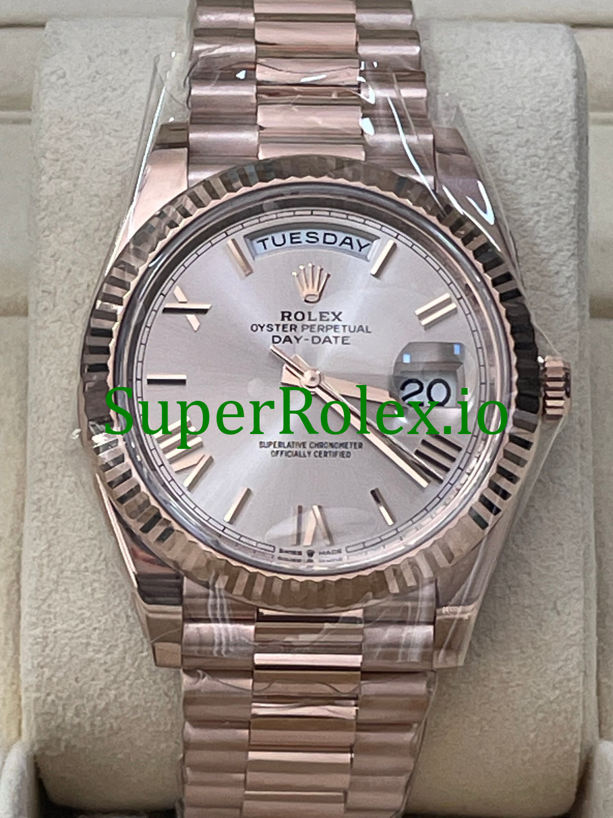 Rolex Day-Date 40 Everose Gold Ref.228235 Sundust Bevelled Roman Dial