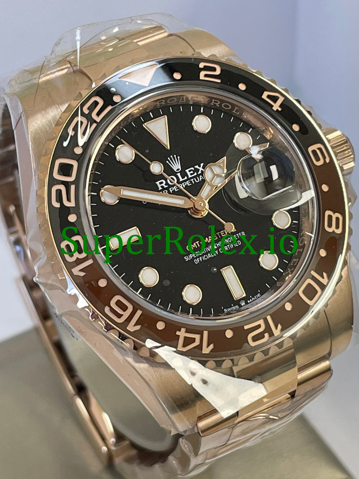Rolex GMT-Master II 40mm Everose Gold Ref.126715CHNR