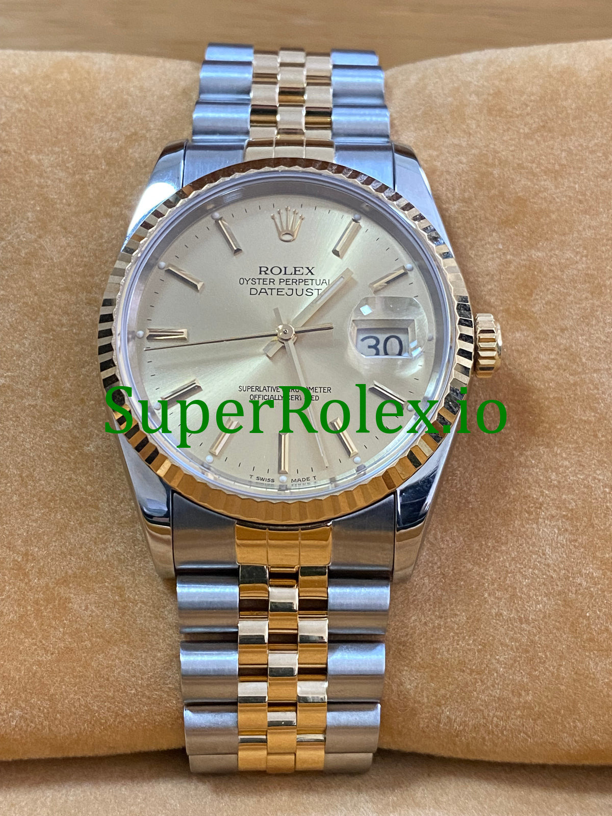 Rolex Datejust 36 Yellow Gold Champagne Index Dial Ref.16233